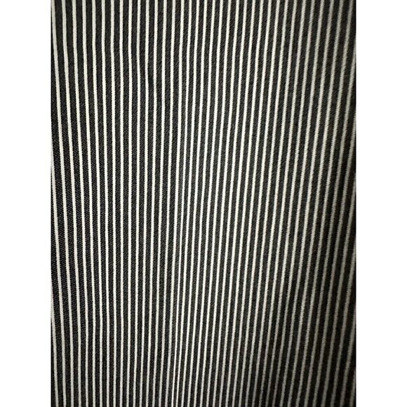 Liz Claiborne Women’s Size Small Black White Stripe Bermuda Shorts Gold Buttons - Picture 4 of 6